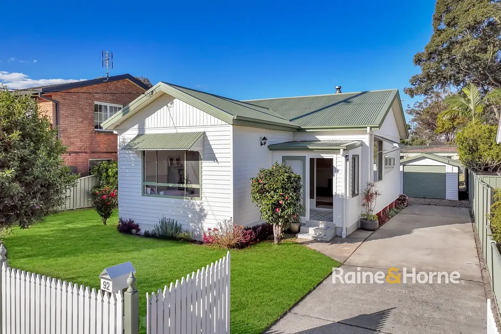 Woy Woy 4 Bedroom Character, Space and Timeless Appeal on 847sqm