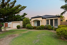 4 Formia Place, Secret Harbour