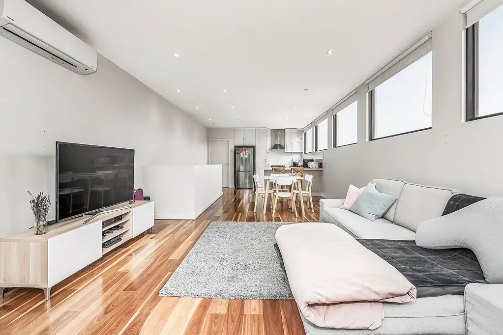 Central Ivanhoe Living