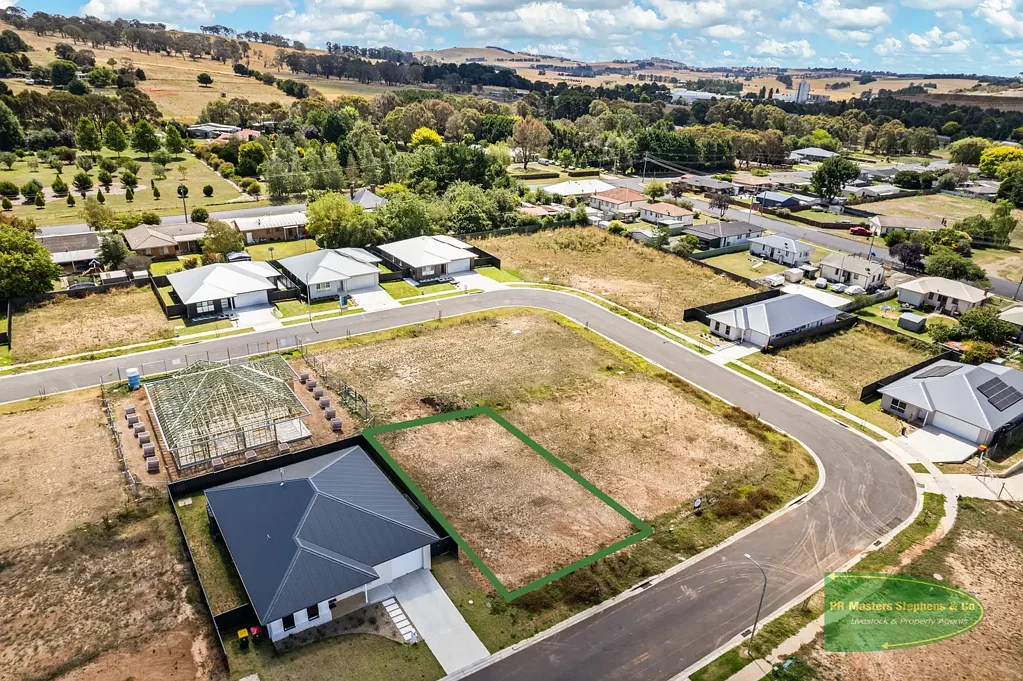 11 Hoynes Circuit, Blayney, NSW 2799