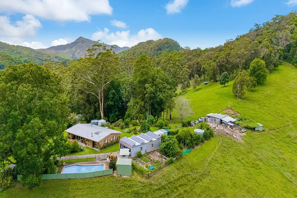 260 Rowlands Creek Road, Uki, NSW 2484