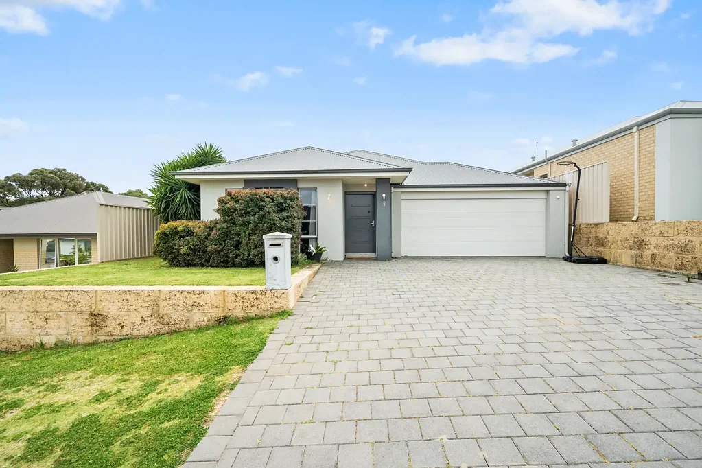 9 Kendale Way, Meadow Springs, WA 6210