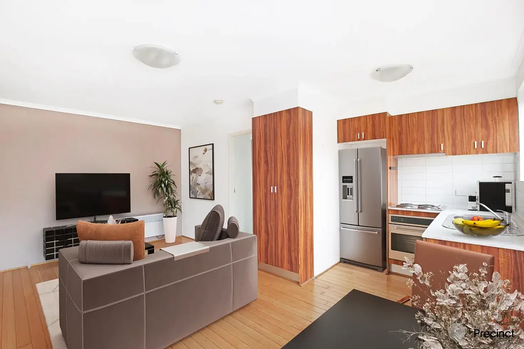 Cozy living in convenient location