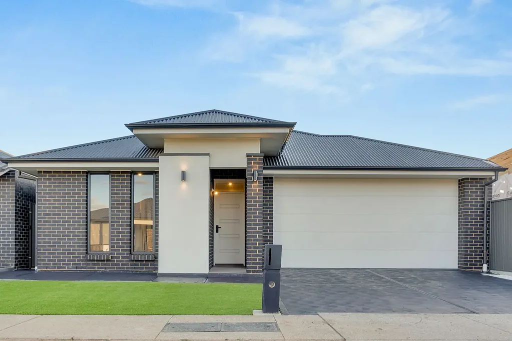 Warm and Modern 3-Bedroom House