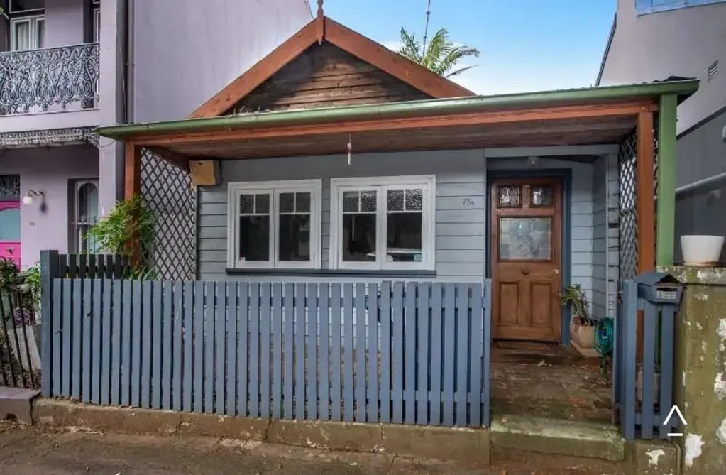 Charming 2-Bedroom Rental House in Annandale