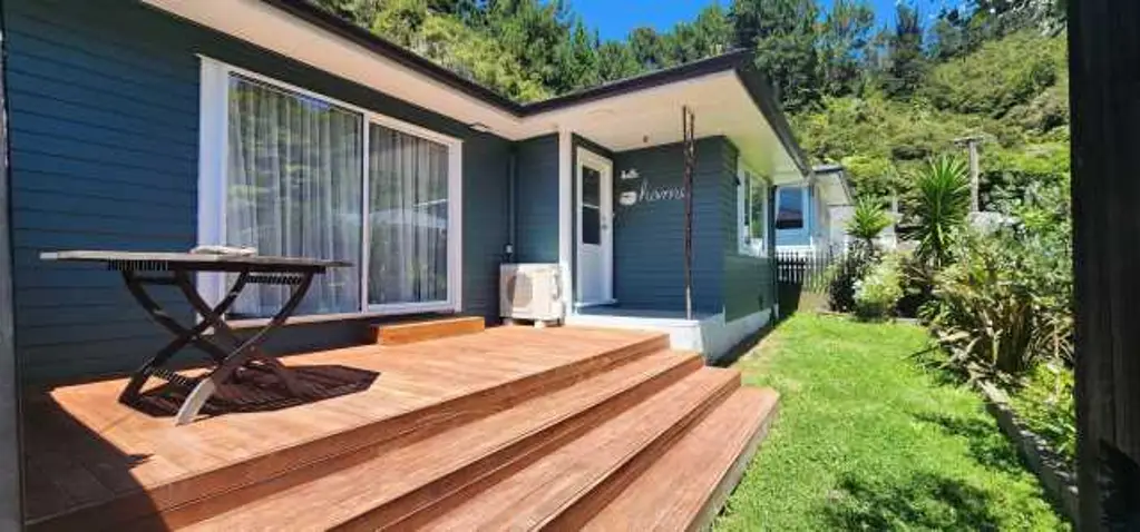 Lower Hutt 3બેડરૂમ Your Family Haven Awaits!
