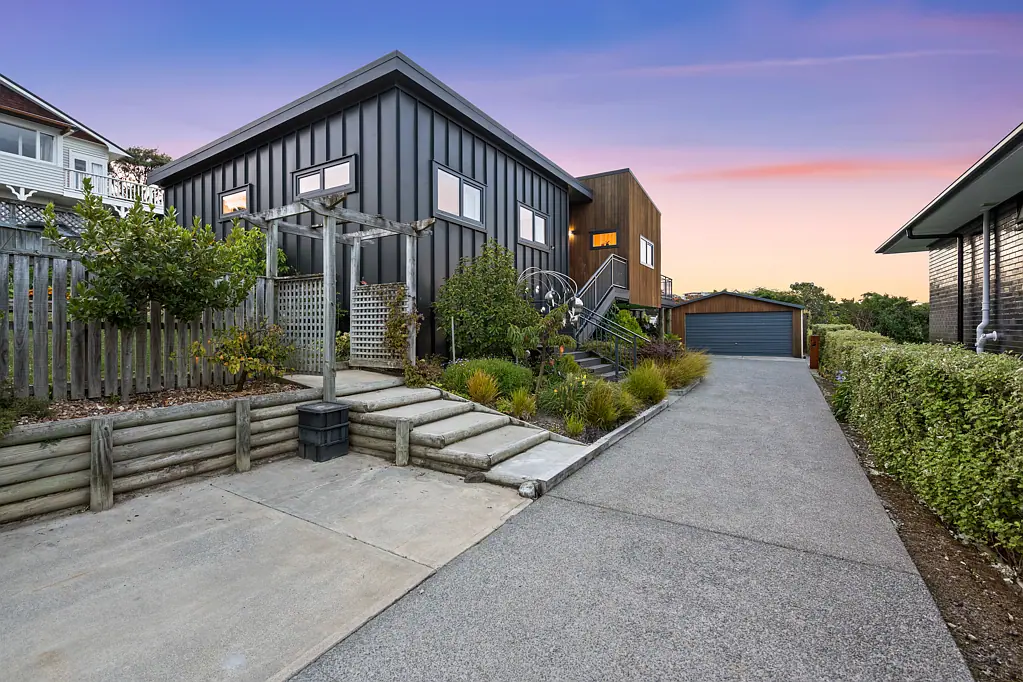 102 Moncks Spur Road, Redcliffs, Christchurch, Canterbury