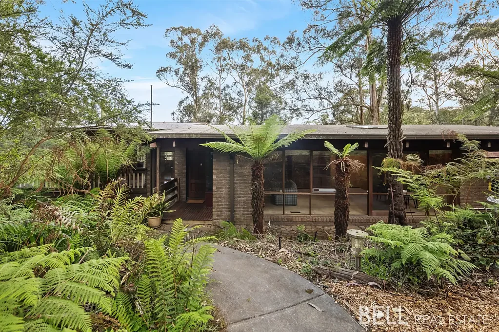 6 Myamin Close, Selby, VIC 3159