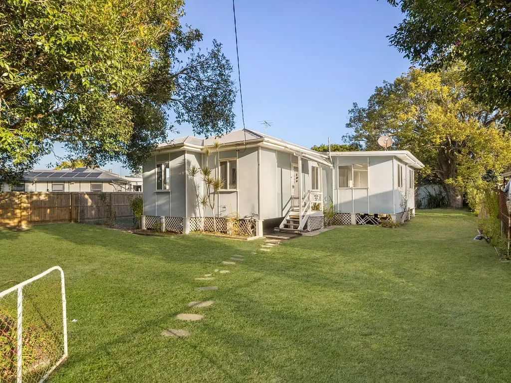 2 Toohey Street, Caboolture, QLD 4510