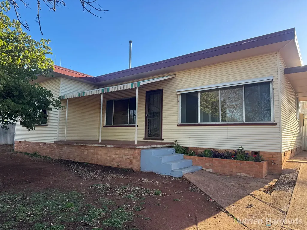 Cobar 3 Bedroom Invest and see instant return with Cobar's huge rental crisis!