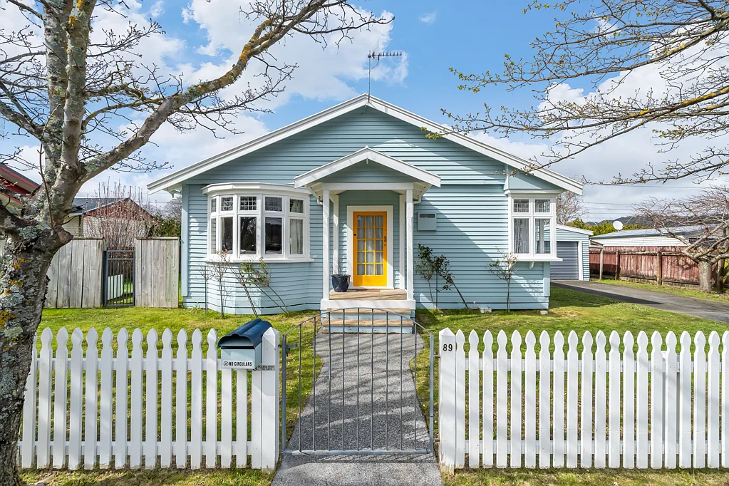 Trentham 3 Bedroom Charming Family Home in Trentham