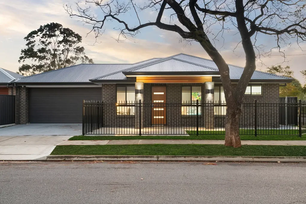 Plympton Park 3 Bedroom Ideally located modern home on low-maintenance corner block