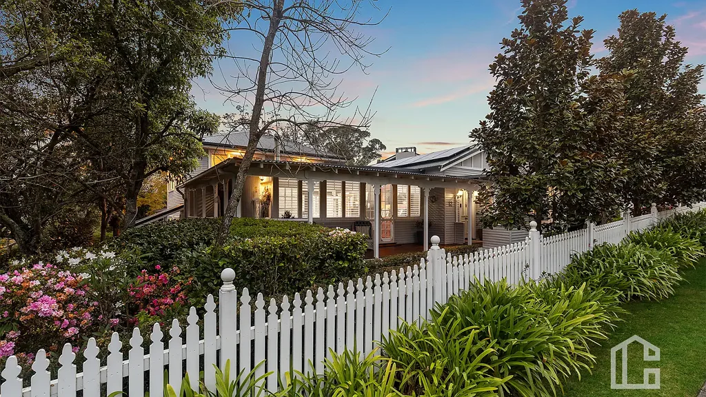 Blaxland 5 Slaapkamer A Home with a Story to Tell - Open Home Saturday 29th August, 2.00pm - 2.30pm