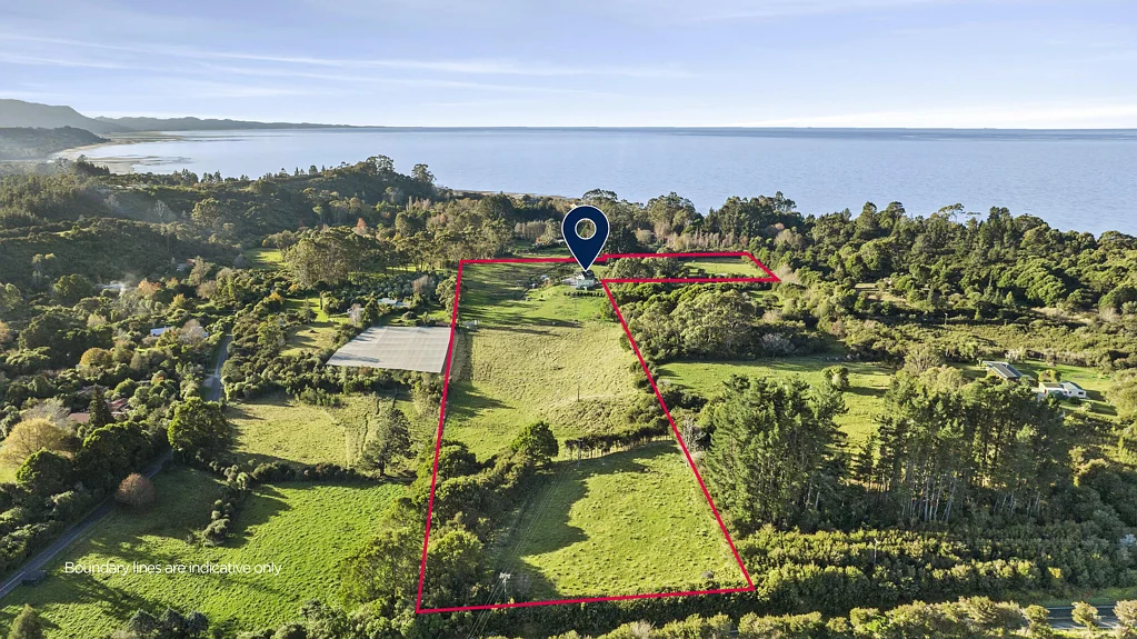 Parapara  Six hectares, sea air and endless possibilities