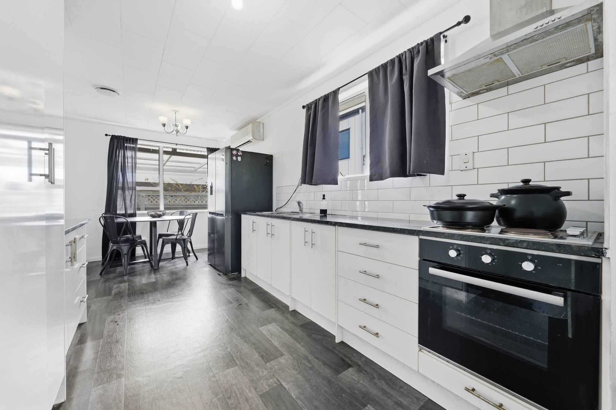 4 Desford Place, Mangere, photo 3
