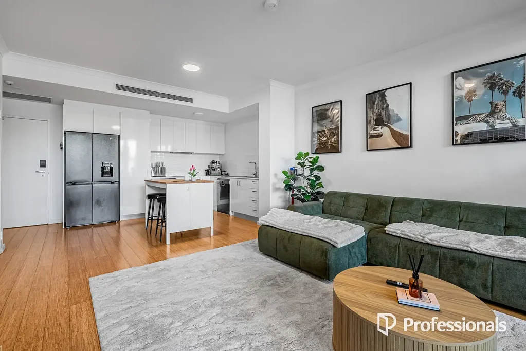 Stylish Inner-City Living with Huge Private Courtyard