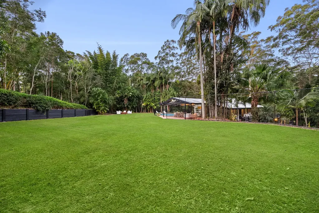 Mons 5બેડરૂમ Spacious Family Living in a Private Acreage Setting