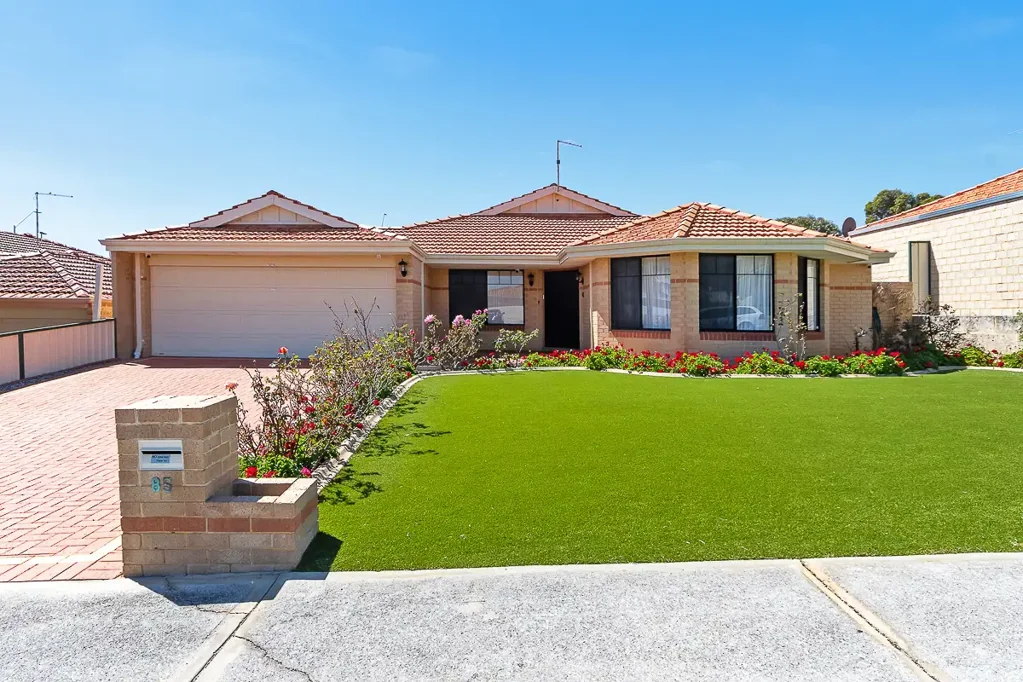 85 Clydebank Crescent, Kinross, WA 6028