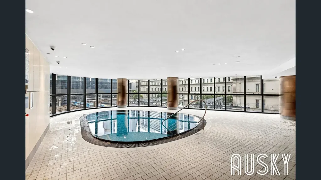 Cozy One-Bedroom Living at MQ