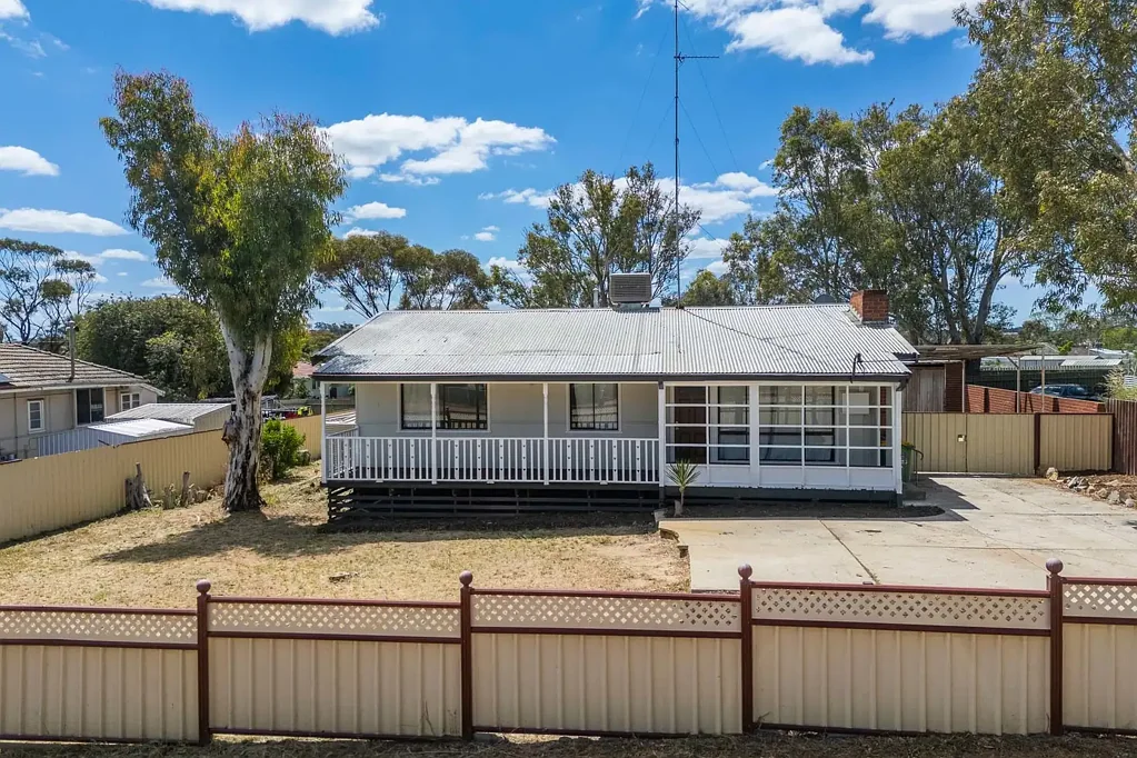 Northam 3ਬੈੱਡਰੂਮ Freshly Renovated & Ready to Move Straight In