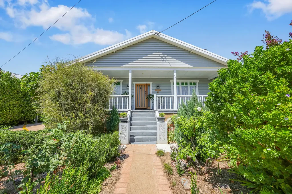 Gulgong 3 Slaapkamer Charming Family Home in the Heart of Gulgong