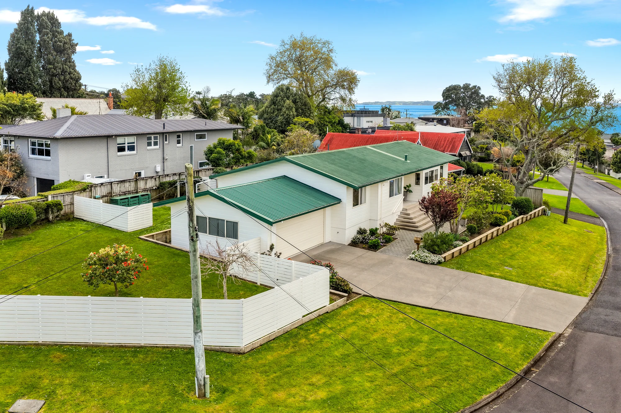 6 Luplau Crescent, Cockle Bay, photo 2