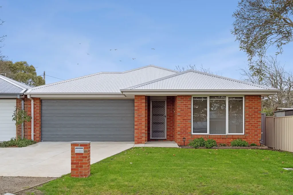 6 Cooper Street, Creswick, VIC 3363