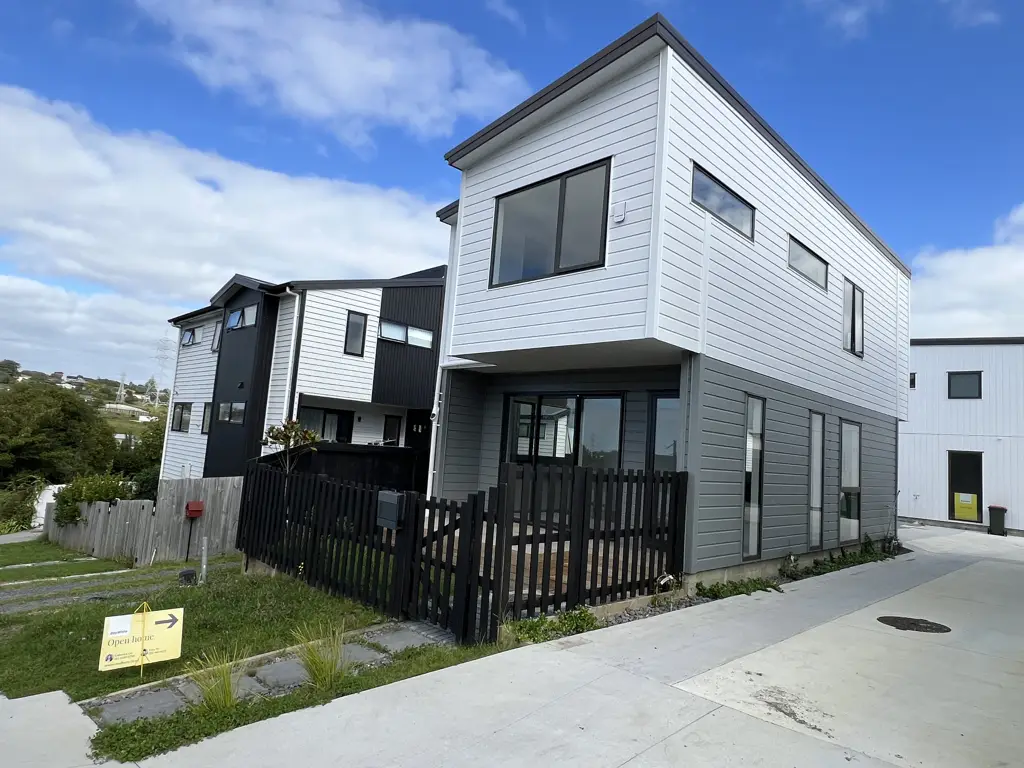 Massey 3침실 Freehold Freestanding Home in Heart Of Massey