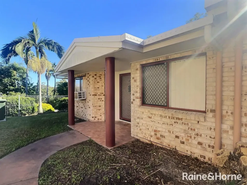 TWO BEDROOM FURNISHED UNIT ON THE GOLF COURSE!