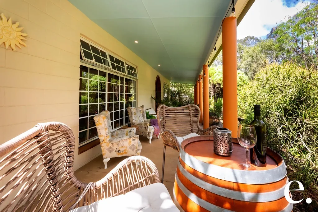 Apple Tree Creek 3Habitaciones Motivated Sale! Spacious 6,999m² Property with Income Potential