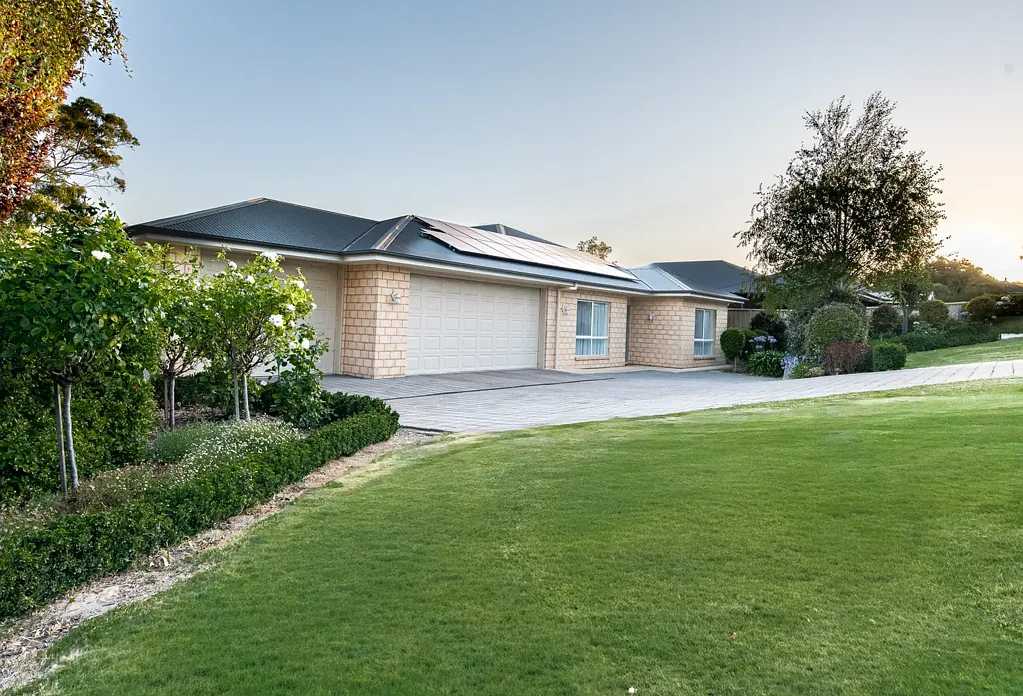 8 Price Avenue, Naracoorte, SA 5271