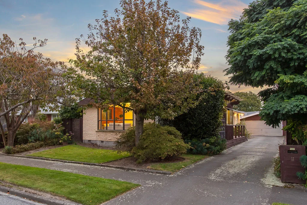 Burnside 4 Bedroom Where Location Leads!