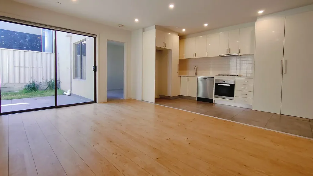 Sleek Urban Elegance: A Modern Retreat at Surrey Hills