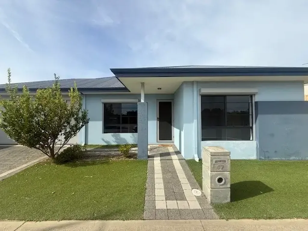 CLICK ON VIDEO ICON FOR 3D VIRTUAL WALKTHROUGH