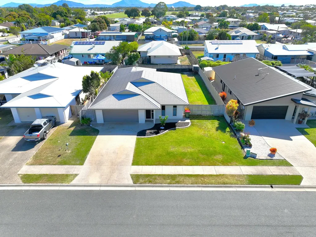 Bowen 4房  Modern Family Living with Space, Style & Comfort