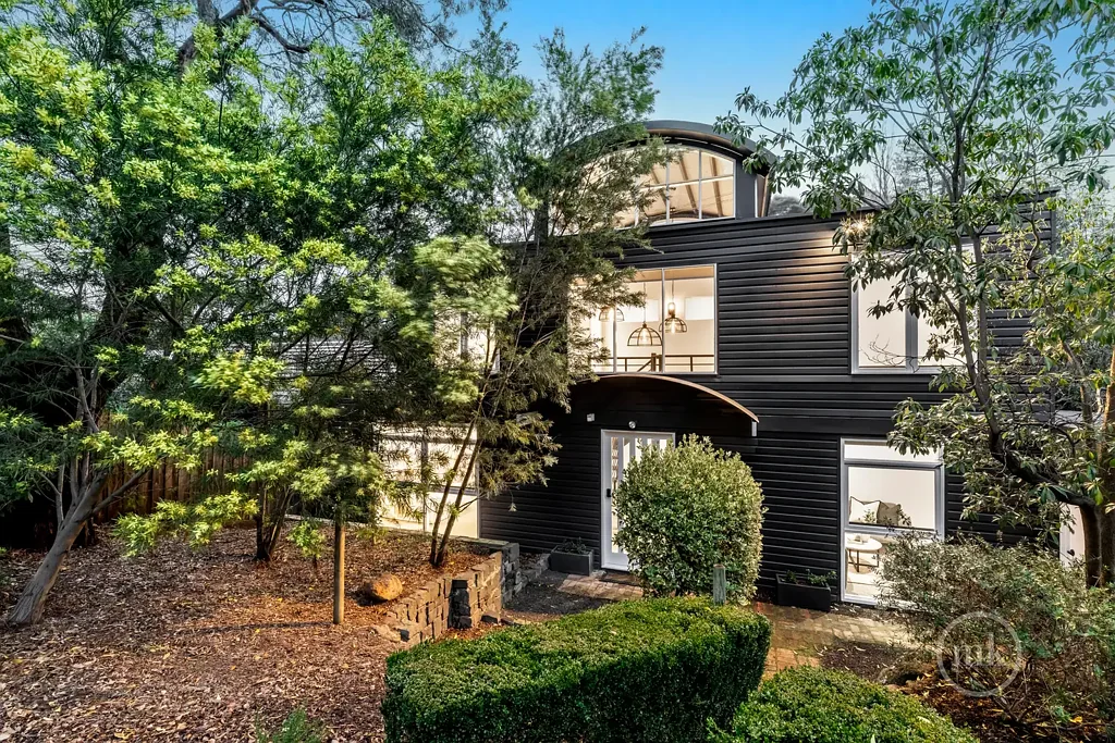 Greensborough 5 Bedroom Bold, Bespoke And Beyond The Expected