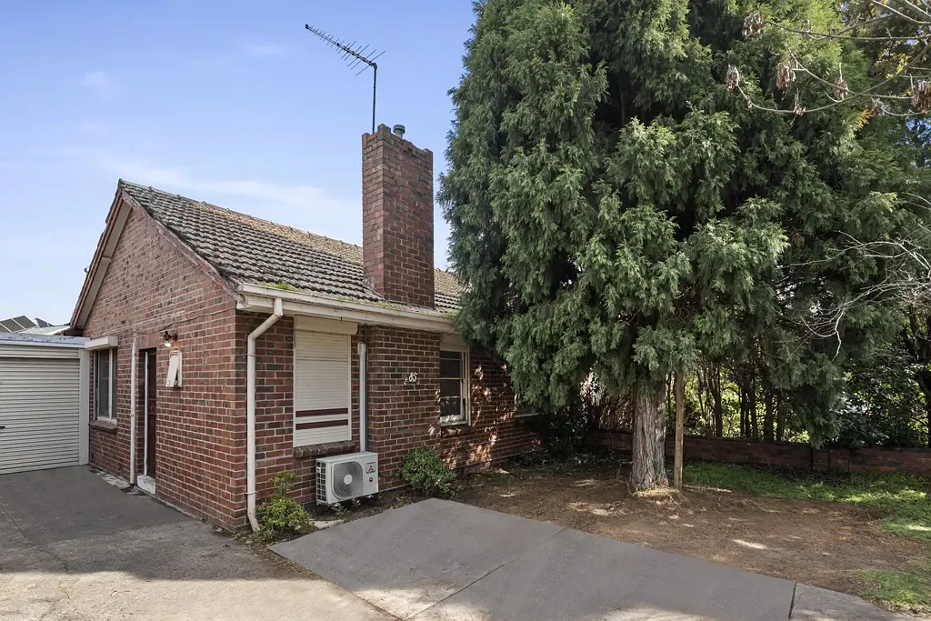 Comfortable Two Bedroom Home in Coburg