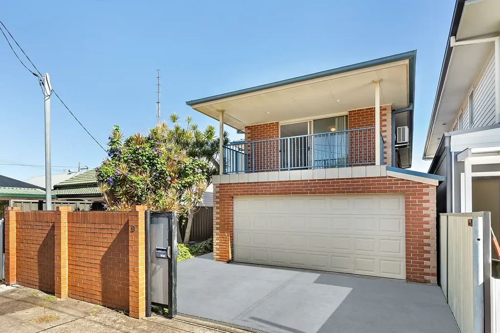 Islington 4Kwarto Quality Four-Bedder with Superb Inner-City Address