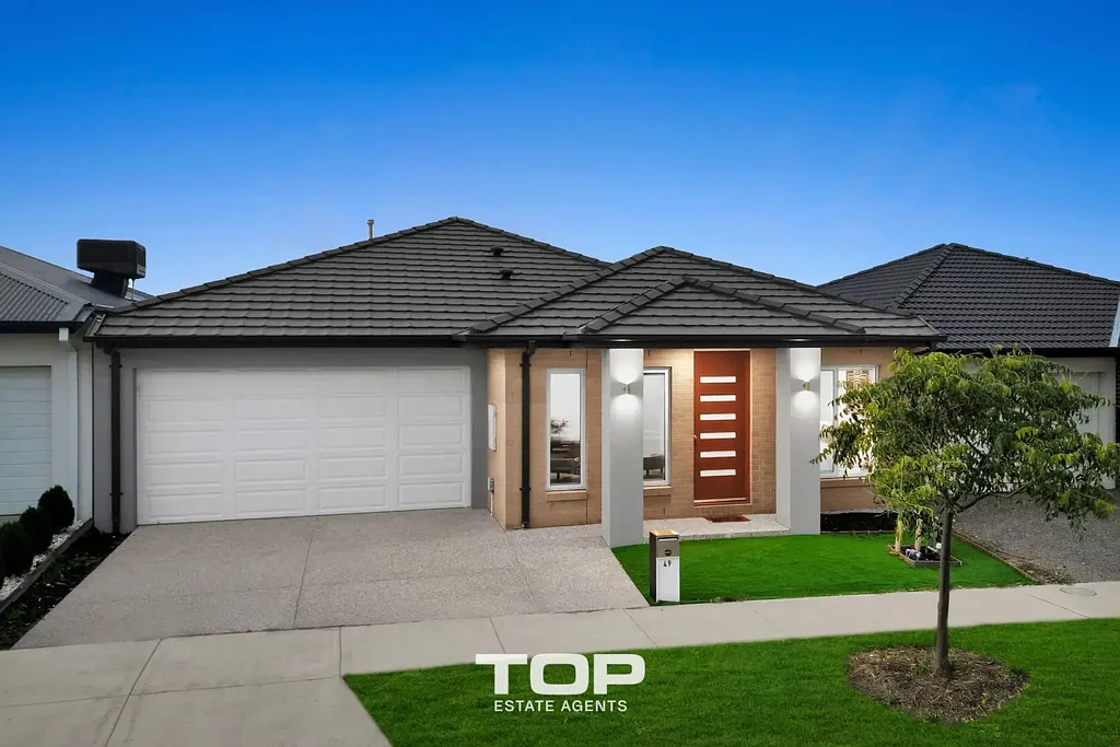 Clyde North 4房  Modern 2024-Built Family Home with Premium Finishes and Low-Maintenance Living
