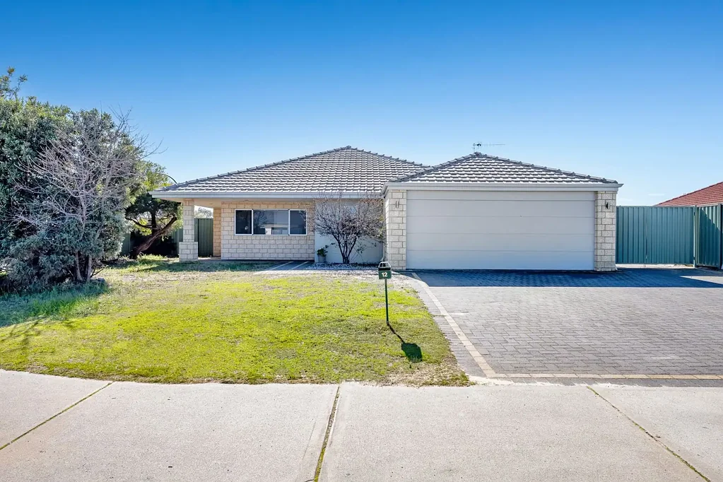 Ravenswood 4 Bedroom MOVE IN READY HOME
