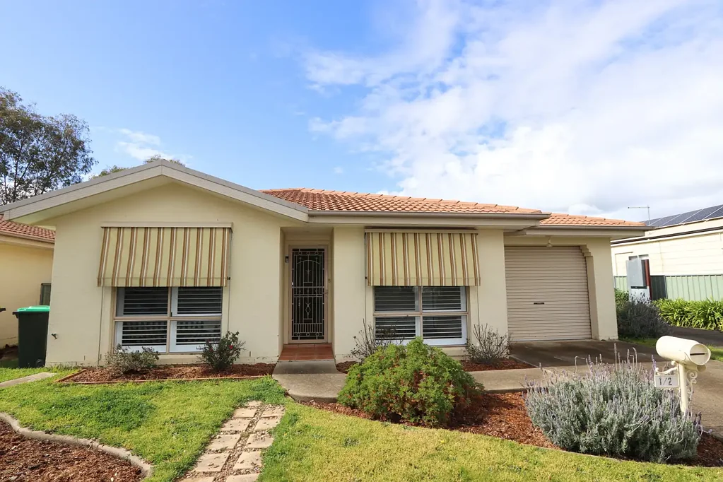 Comfortable Home, Convenient Location