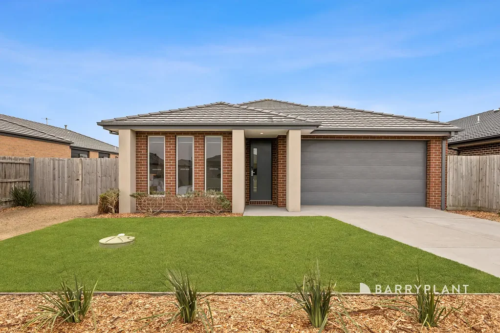 10 Ridgway Avenue, Lang Lang, VIC 3984