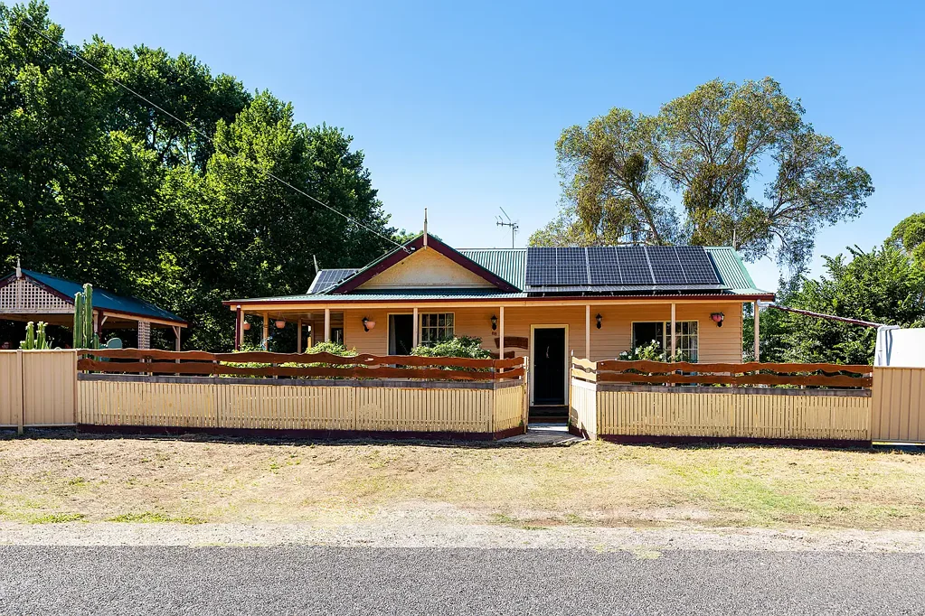 88 Vaughan Springs Road, Yapeen, VIC 3451