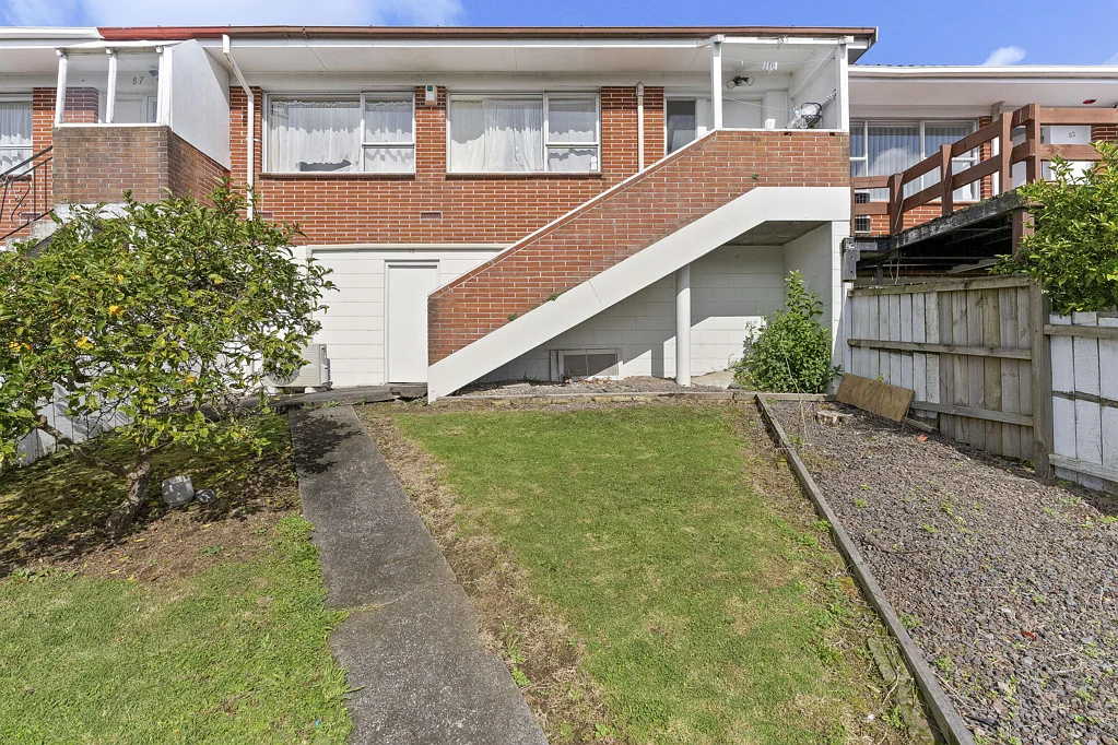 Mount Roskill 2房  High Upside with Exclusive Use Front & Backyard