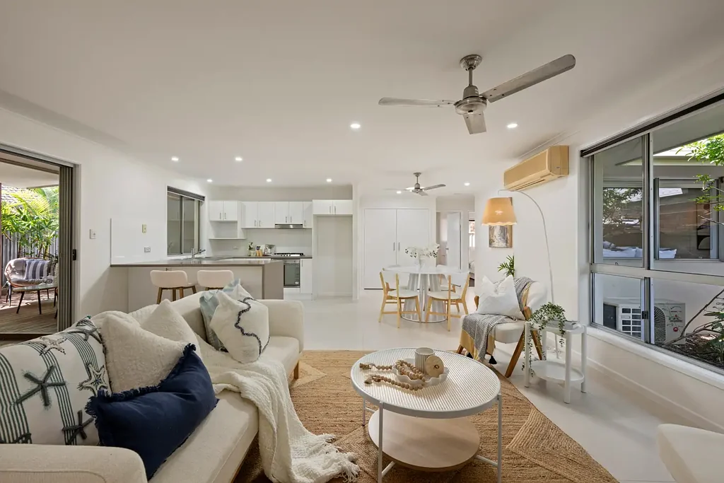 Mooloolaba 3房  Coastal Charm: Location, Lifestyle, Low Maintenance