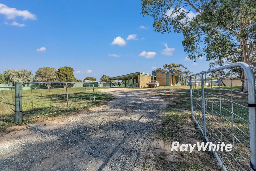 Echuca Village 4 Slaapkamer Room to Move - Spacious Family Living in Echuca Village
