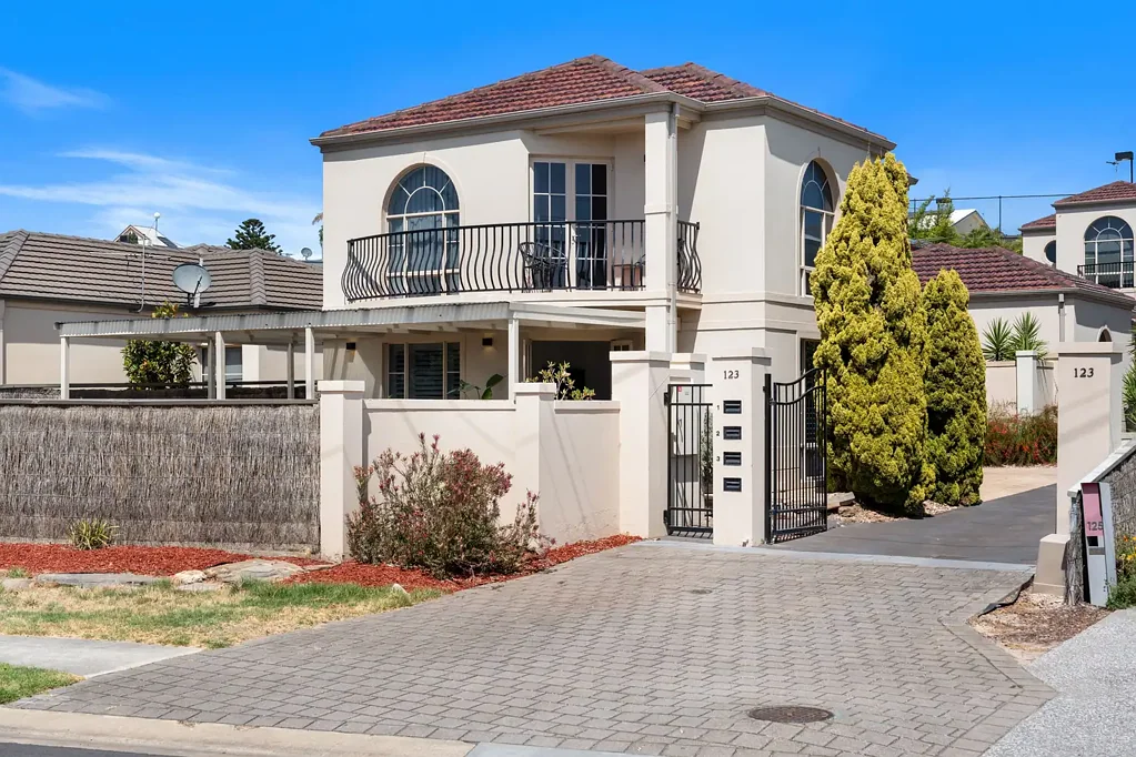 1/123 Military Road, Tennyson, SA 5022