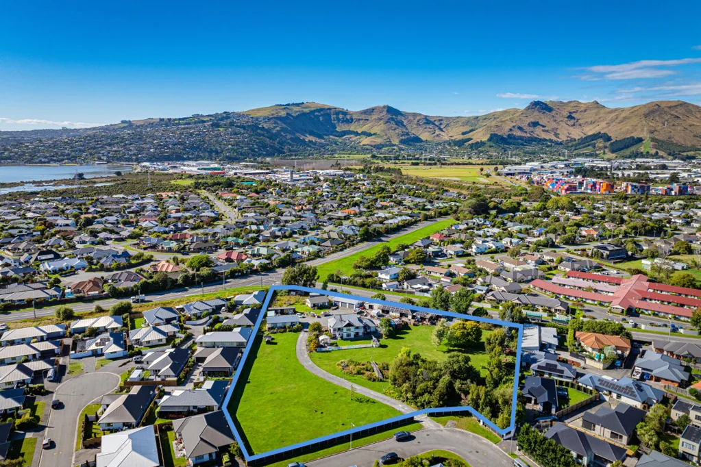 Woolston  Stunning Development Block