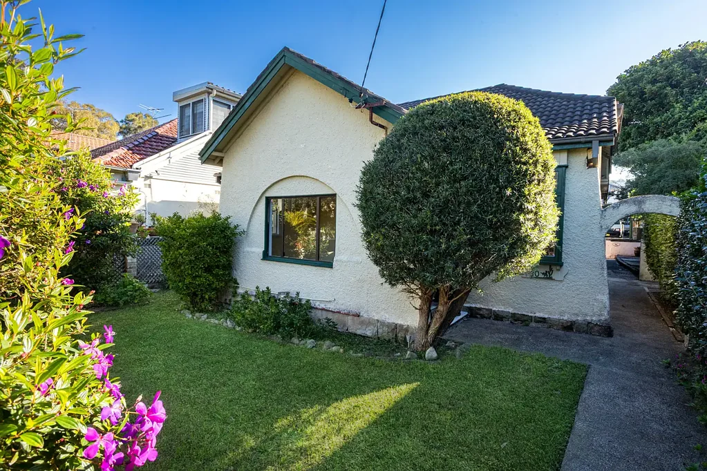 Clovelly 3ਬੈੱਡਰੂਮ Cherished Clovelly Home On 472sqm, Exceptional Scope And Potential
