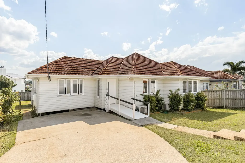 74 Spence Road, Wavell Heights, QLD 4012